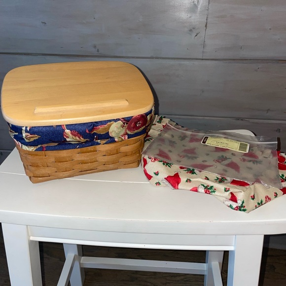 Longaberger Accents Longaberger Large Recipe Basket With Lid